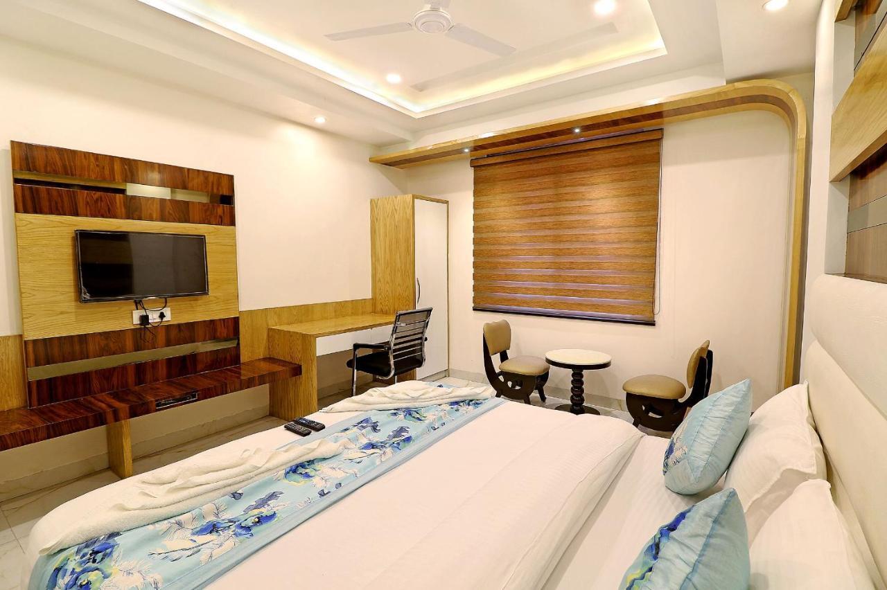 Hotel York Legacy -3 Minutes Walk From New Delhi Railway Station 'The 5 Star Ambience' Newly Built Экстерьер фото