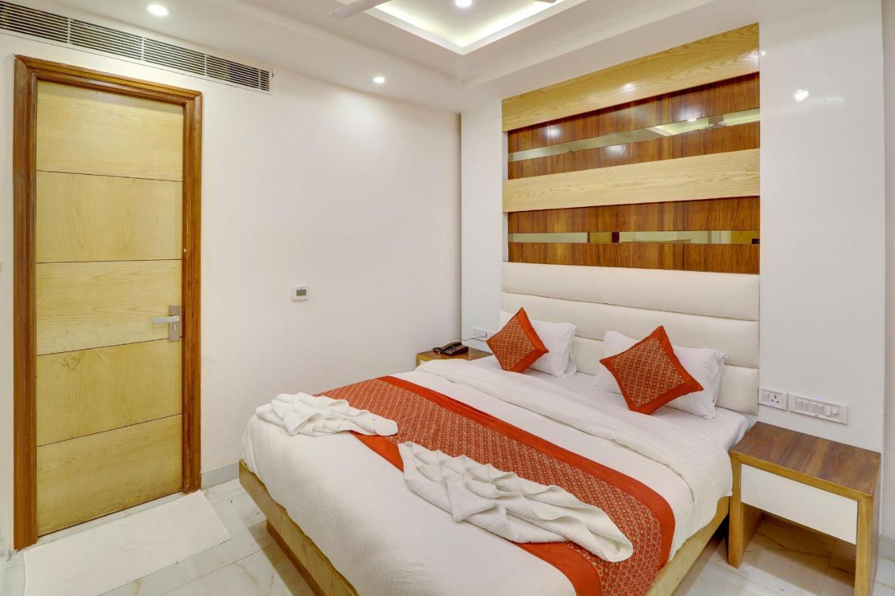 Hotel York Legacy -3 Minutes Walk From New Delhi Railway Station 'The 5 Star Ambience' Newly Built Экстерьер фото